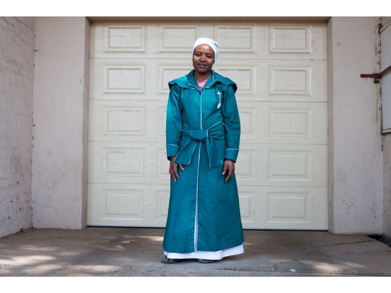 sunday in yeoville_0417